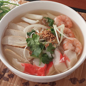 Order Phở Hải Sản food online from Phở Huỳnh Hiệp 2 - Kevin & Chris’s Noodle House store, San Francisco on bringmethat.com